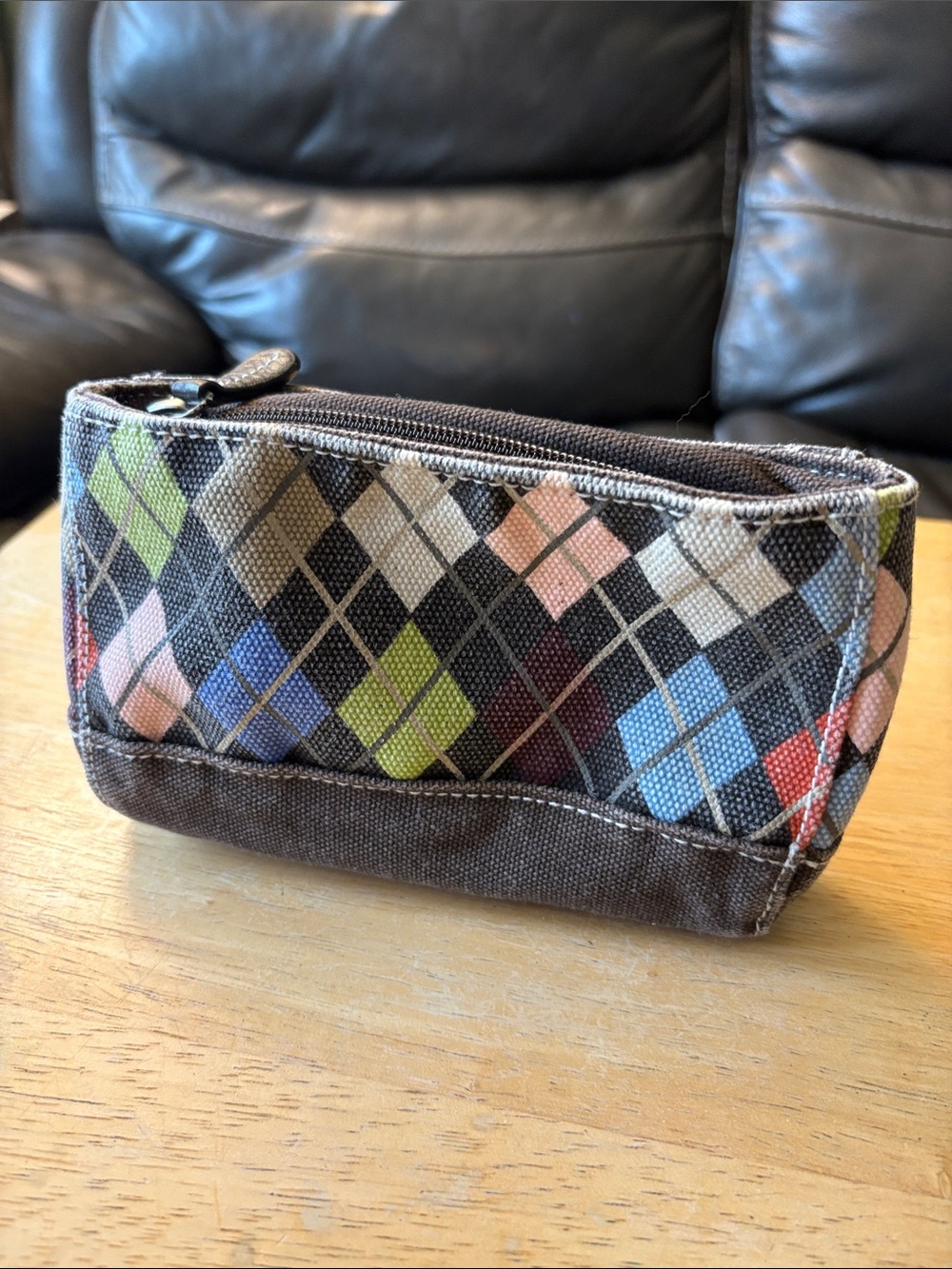 Argyle pouch/makeup bag